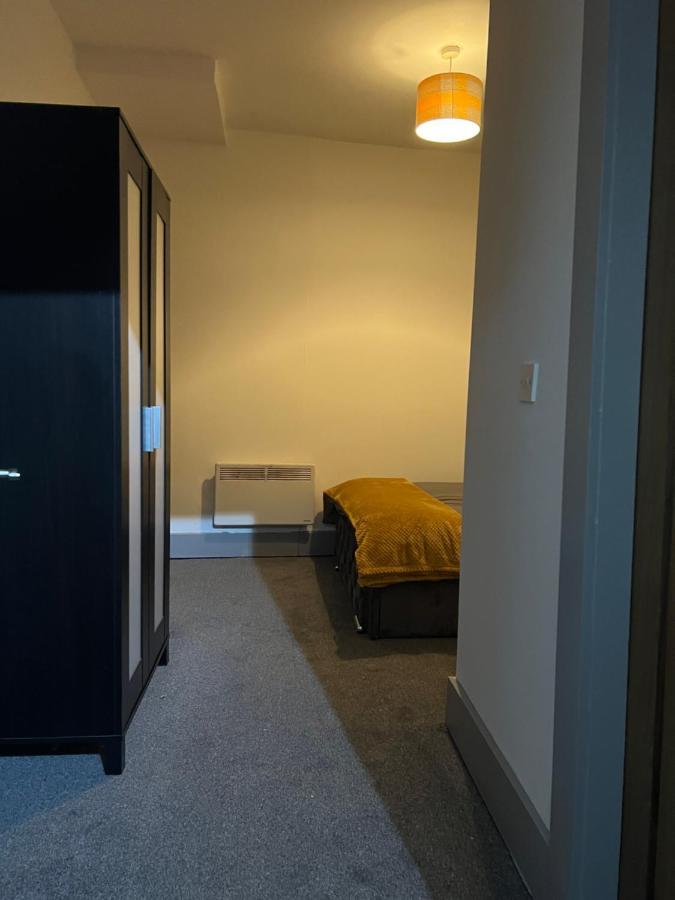 Ground Floor Two Bed Cairo Street Lägenhet Warrington  Exteriör bild