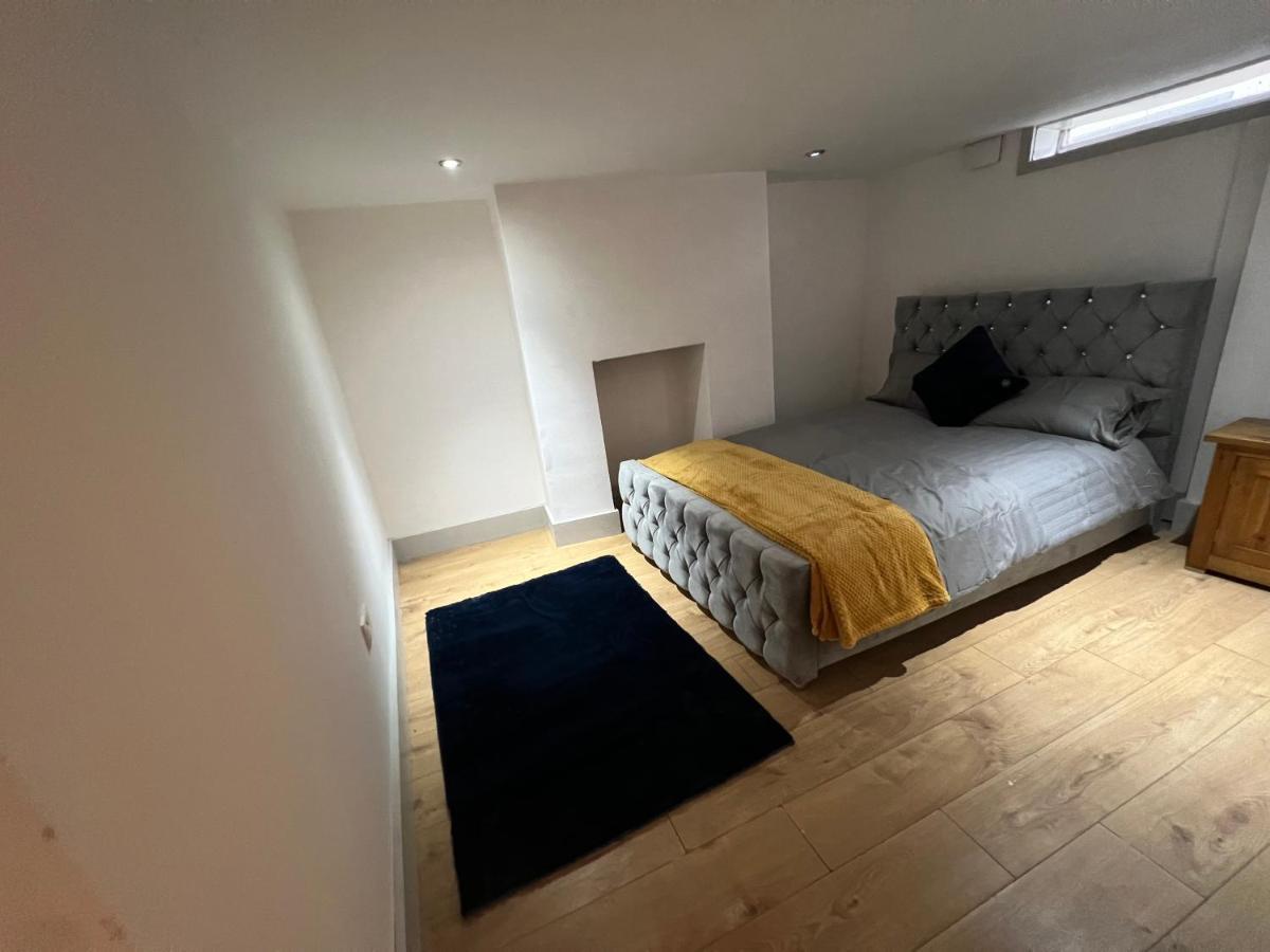 Ground Floor Two Bed Cairo Street Lägenhet Warrington  Exteriör bild